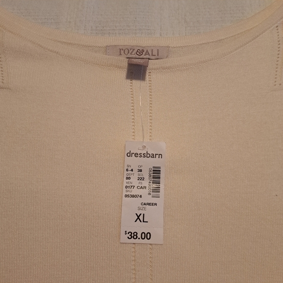 Dressbarn Roz & Ali women's size XL Cream with lace accent knit shirt, New - Picture 2 of 5